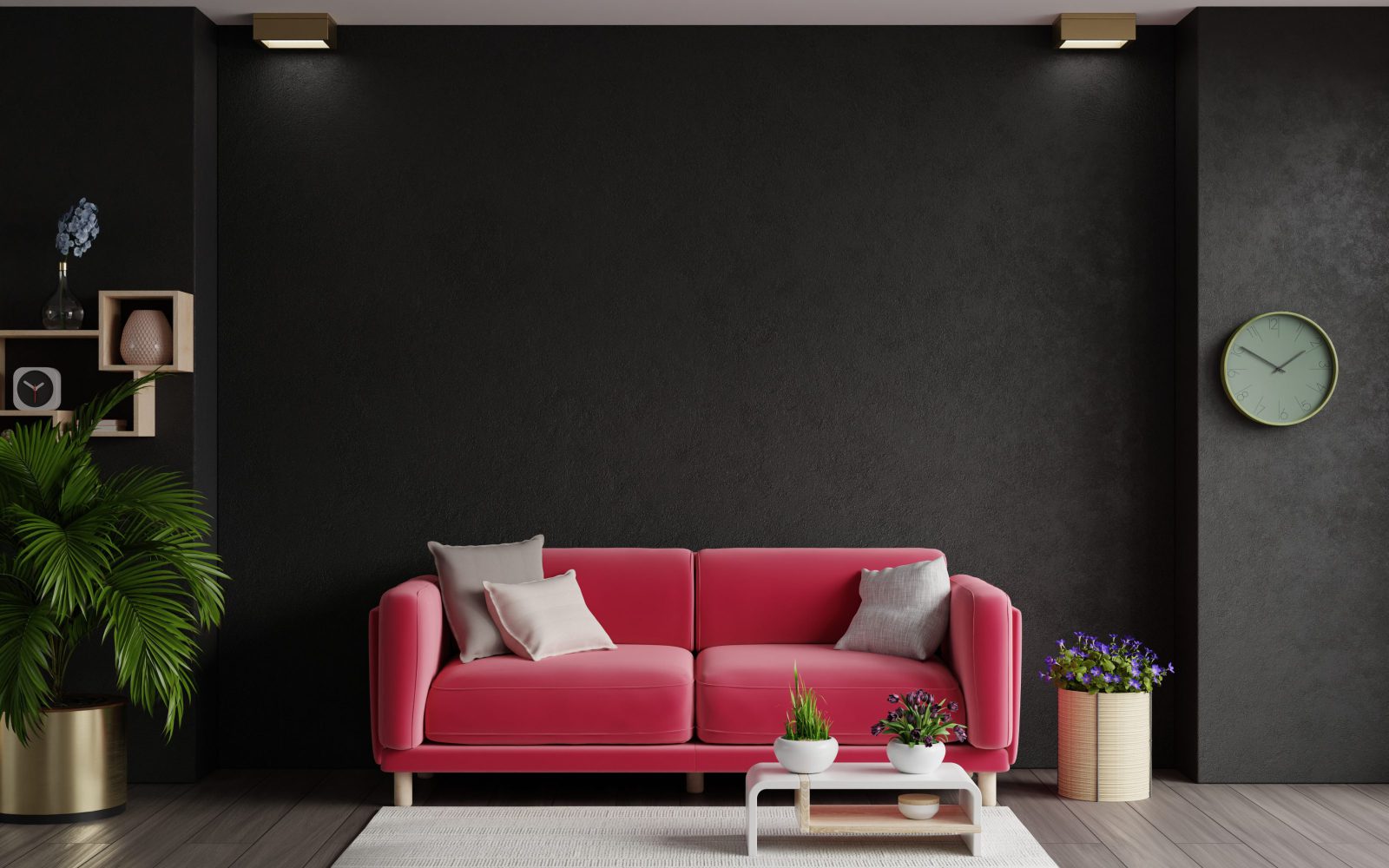 sofa magenta, czarna ściana